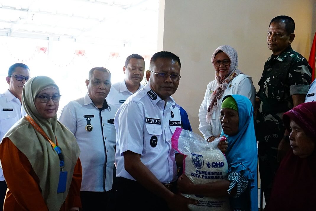 Penyaluran Cadangan Pangan Pemerintah Daerah (CPPD) Kota Prabumulih di Desa Muara Sungai Kecamatan Cambai